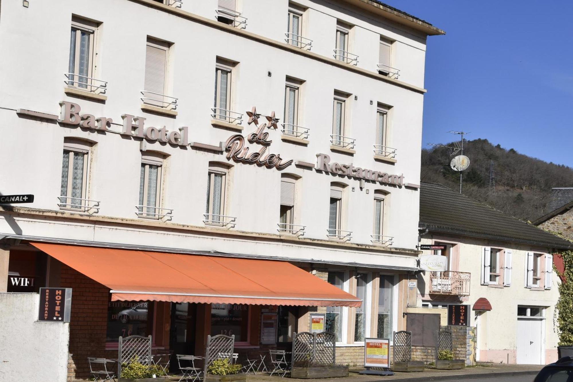 Le Rider Hotel Bort-les-Orgues Buitenkant foto